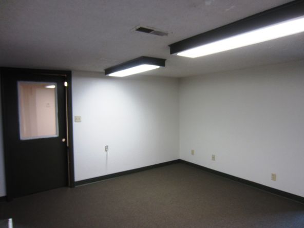 5135 S Campbell Ave, Springfield, MO 65810